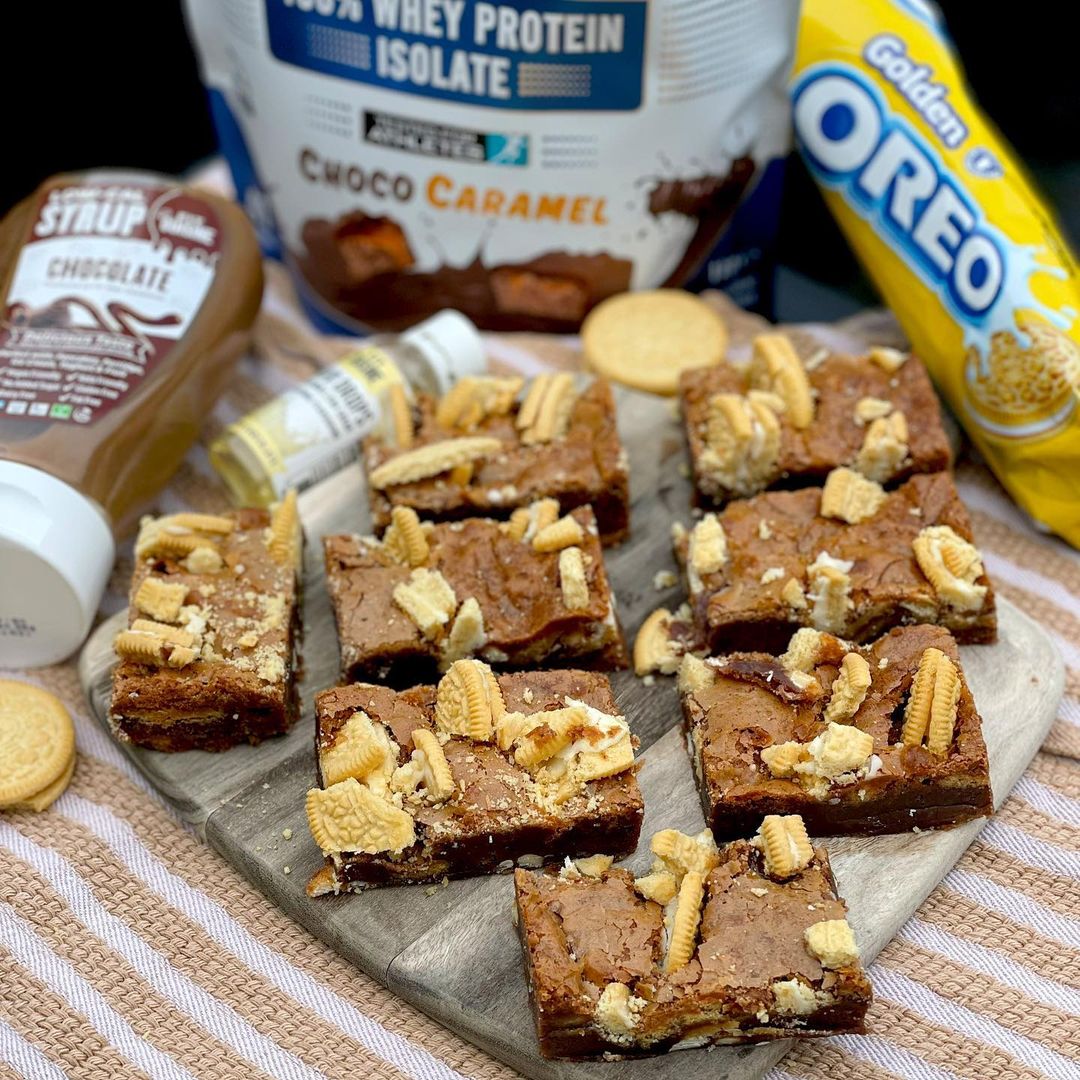 Golden Oreo Protein Brownies